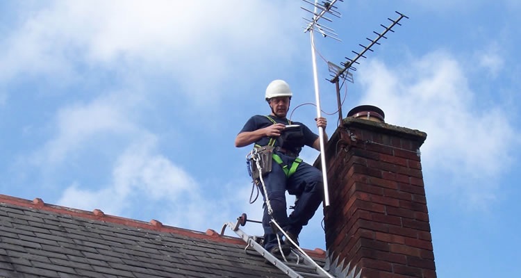 Cable Guy installation engineer at work in Central Scotland